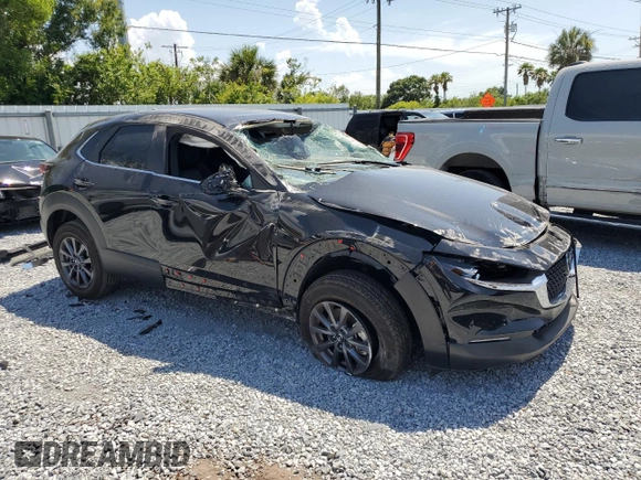 2024 Mazda CX-30 S with VIN 3MVDMBAM6RM703369, listed as a Copart auction lot 58508225 with 10,253 mi miles and Non repairable. Bid and sale history available at DreamBid. Image 4.