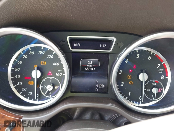 2014 Mercedes-Benz M ML 550 with VIN 4JGDA7DBXEA291980, listed as a IAAI auction lot 42161942 with 121,341 mi miles. Bid and sale history available at carsss.com. Image 7.