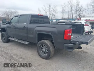 2015 GMC Sierra 2500HD available WiFi Denali with VIN 1GT120E84FF681816, listed as a IAAI auction lot 40967677 with 187,561 mi miles. Bid and sale history available at carsss.com. Image 3.