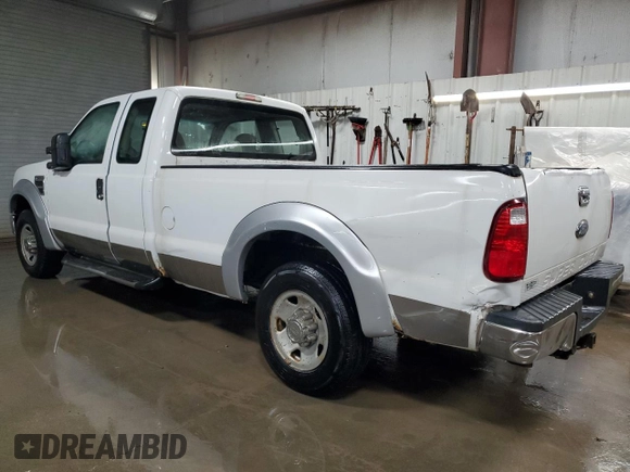 2008 Ford F-250 XL with VIN 1FTSX20568EB45795, listed as a Copart auction lot 82710014 with 149,667 mi miles and Salvage title. Bid and sale history available at DreamBid. Image 2.