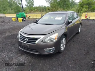 2013 Nissan Altima SV with VIN 1N4AL3APXDC155884, listed as a IAAI auction lot 42181452 with 106,846 mi miles and . Bid and sale history available at carsss.com. Image 2.