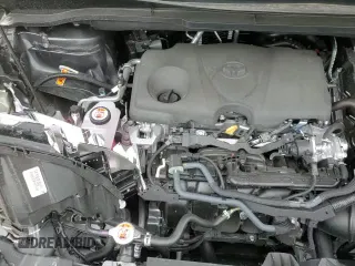 2025 Toyota Sienna LE with VIN 5TDBSKFC7SS171375, listed as a Copart auction lot 50835175 with 5,133 mi miles and Salvage title. Bid and sale history available at DreamBid. Image 16.