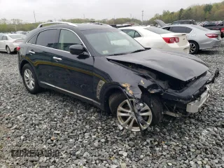 2014 Infiniti QX70 with VIN JN8CS1MU9EM450468, listed as a Copart auction lot 55485575 with 102,261 mi miles and Clean Title. Bid and sale history available at DreamBid. Image 4.
