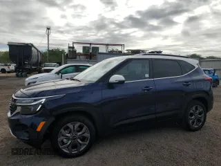 2024 Kia Seltos S z VIN KNDEU2AA8R7664127, wystawiony jako Copart lot #53173565 z przebiegiem 484 mil mil oraz Szkoda całkowita • Salvage title. Historia ofert i sprzedaży dostępna na DreamBid. Obrazek 1.