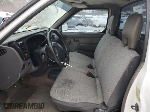 2000 Nissan Frontier XE z VIN 1N6DD21S7YC374033, wystawiony jako Copart lot #44978525 z przebiegiem 213 418 mil mil oraz Szkoda całkowita • Salvage title. Historia ofert i sprzedaży dostępna na DreamBid. Obrazek 7.