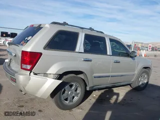 2007 Jeep Grand Cherokee Laredo with VIN 1J8GS48KX7C526661, listed as a IAAI auction lot 41481024 with 177,688 mi miles. Bid and sale history available at carsss.com. Image 13.