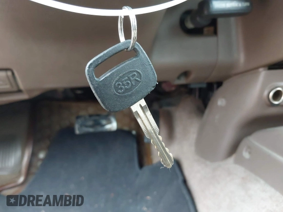 1999 Toyota Tacoma PreRunner z VIN 4TASM92N0XZ443454, wystawiony jako IAAI lot #41907523 z przebiegiem 237 864 mil mil oraz . Historia ofert i sprzedaży dostępna na DreamBid. Obrazek 11.