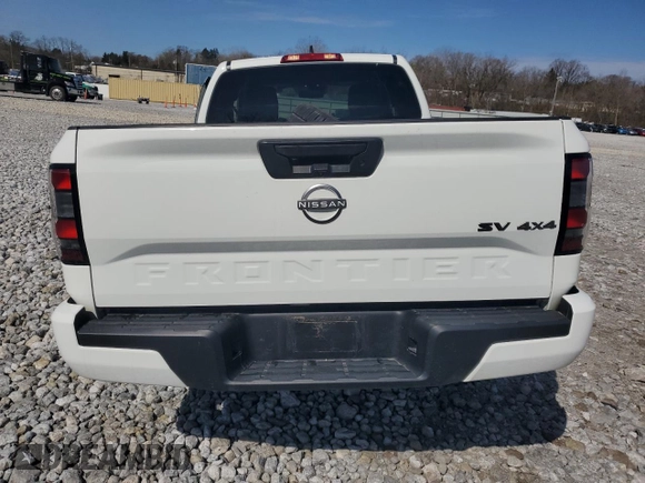 2024 Nissan Frontier SV z VIN 1N6ED1CM9RN671355, wystawiony jako Copart lot #51690195 z przebiegiem 2 001 mil mil oraz Szkoda całkowita • Salvage title. Historia ofert i sprzedaży dostępna na DreamBid. Obrazek 6.