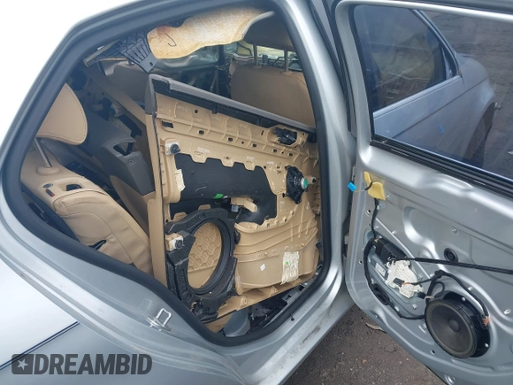2010 Volkswagen Jetta TDI with VIN 3VWAL7AJ6AM082663, listed as a IAAI auction lot 42337155 with Not provided miles and . Bid and sale history available at DreamBid. Image 8.