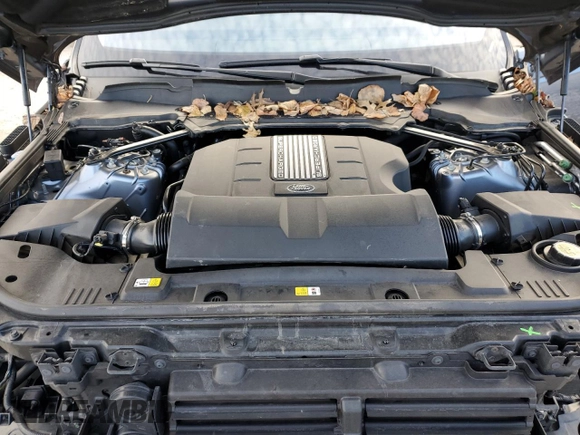 2018 Land Rover Range Rover Sport HSE with VIN SALWR2RV1JA189840, listed as a Copart auction lot 42439975 with 64,860 mi miles and Salvage title. Bid and sale history available at DreamBid. Image 13.