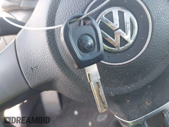2010 Volkswagen Jetta SE with VIN 3VWTX7AJ5AM662743, listed as a IAAI auction lot 41523864 with 255,912 mi miles and . Bid and sale history available at DreamBid. Image 11.
