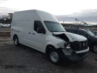 2017 Nissan NV Cargo SV z VIN 1N6BF0LY7HN804459, wystawiony jako IAAI lot #41476394 z przebiegiem 141 054 mil mil oraz . Historia ofert i sprzedaży dostępna na DreamBid. Obrazek 1.