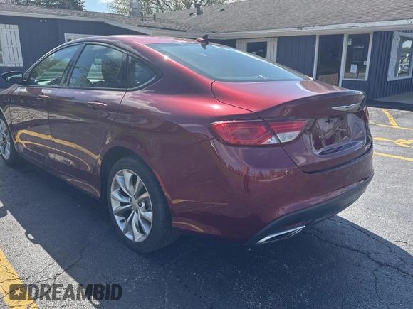 2015 Chrysler 200 S with VIN 1C3CCCBG4FN727223, listed as a Copart auction lot 54967785 with 90,451 mi miles and Clean Title. Bid and sale history available at carsss.com. Image 3.