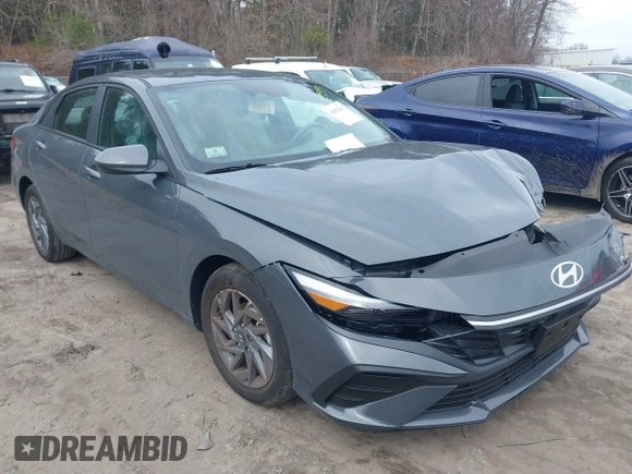 2024 Hyundai Elantra SEL with VIN KMHLM4DGXRU783877, listed as a IAAI auction lot 41892547 with 2,350 mi miles and . Bid and sale history available at DreamBid. Image 1.