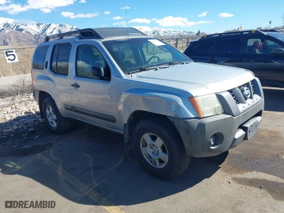 2006 Nissan Xterra X with VIN 5N1AN08W56C505369, listed as a IAAI auction lot 41866753 with 189,692 mi miles. Bid and sale history available at carsss.com. Image 1.