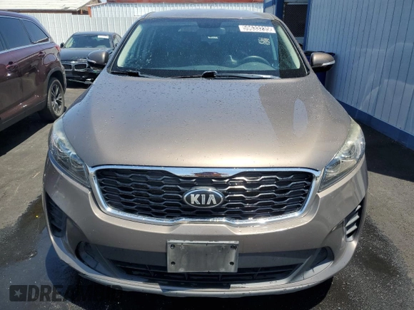 2019 Kia Sorento LX with VIN 5XYPG4A54KG443292, listed as a Copart auction lot 64502715 with 141,287 mi miles and Clean title. Bid and sale history available at DreamBid. Image 5.