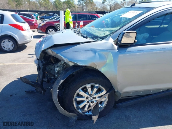 2007 Ford Edge SEL with VIN 2FMDK38C67BA51602, listed as a IAAI auction lot 41810176 with 220,281 mi miles. Bid and sale history available at carsss.com. Image 18.