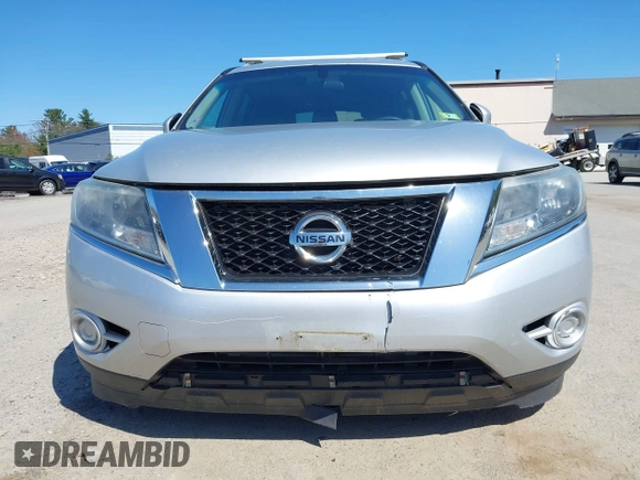 2016 Nissan Pathfinder Platinum with VIN 5N1AR2MM0GC616224, listed as a IAAI auction lot 42088422 with 131,411 mi miles. Bid and sale history available at carsss.com. Image 6.