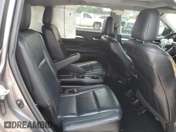 2018 Toyota Highlander SE with VIN 5TDKZRFH9JS545175, listed as a Copart auction lot 59377945 with 214,242 mi miles and Salvage title. Bid and sale history available at DreamBid. Image 10.