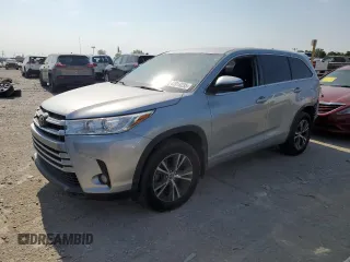 2018 Toyota Highlander LE with VIN 5TDBZRFH3JS880397, listed as a Copart auction lot 62018235 with 98,705 mi miles and Salvage title. Bid and sale history available at DreamBid. Image 1.