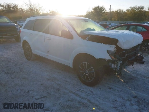 2018 Dodge Journey SE with VIN 3C4PDCAB3JT444417, listed as a IAAI auction lot 41833034 with 72,354 mi miles. Bid and sale history available at carsss.com. Image 1.