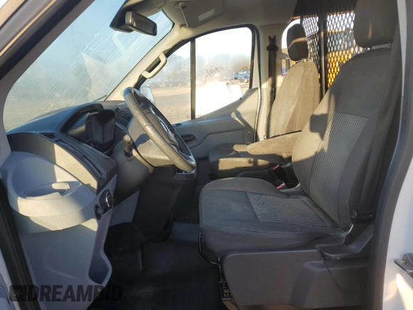 2019 Ford Transit z VIN 1FTYR1YM7KKB51124, wystawiony jako Copart lot #82111974 z przebiegiem 93 581 mil mil oraz Szkoda całkowita • Salvage title. Historia ofert i sprzedaży dostępna na DreamBid. Obrazek 7.
