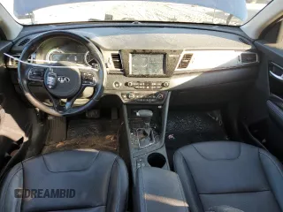 2018 Kia Niro Touring with VIN KNDCE3LC8J5164820, listed as a Copart auction lot 46620555 with 140,511 mi miles and Salvage Title. Bid and sale history available at carsss.com. Image 8.