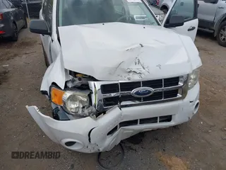 2008 Ford Escape XLS with VIN 1FMCU02Z58KA71929, listed as a IAAI auction lot 42612725 with 164,092 mi miles and . Bid and sale history available at DreamBid. Image 6.
