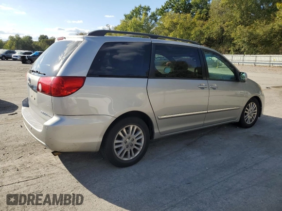 2008 Toyota Sienna XLE with VIN 5TDZK22C18S183213, listed as a Copart auction lot 72261304 with 121,064 mi miles and Clean Title. Bid and sale history available at carsss.com. Image 3.