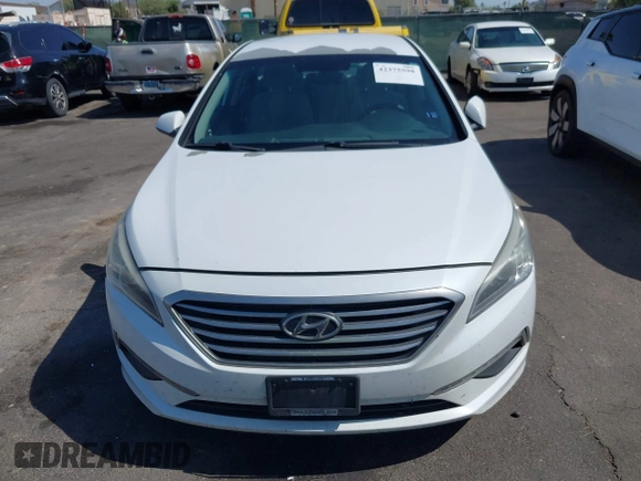 2015 Hyundai Sonata SE z VIN 5NPE24AF2FH005030, wystawiony jako IAAI lot #42375598 z przebiegiem 205 991 mil mil oraz . Historia ofert i sprzedaży dostępna na DreamBid. Obrazek 6.