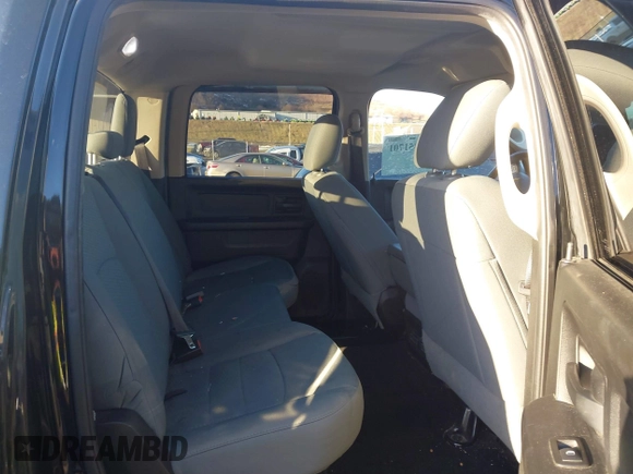 2015 Ram 2500 Tradesman with VIN 3C6UR5CJ4FG537376, listed as a IAAI auction lot 41451701 with 92,189 mi miles and . Bid and sale history available at DreamBid. Image 8.