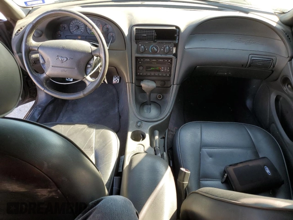 2004 Ford Mustang Deluxe with VIN 1FAFP44404F117628, listed as a Copart auction lot 81377524 with 39,697 mi miles and Salvage Title. Bid and sale history available at carsss.com. Image 8.