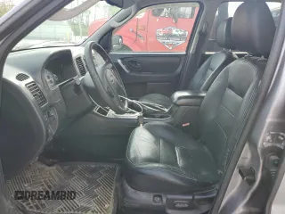 2007 Ford Escape Limited z VIN 1FMCU94127KB44362, wystawiony jako Copart lot #54825215 z przebiegiem 161 052 mil mil oraz Czysty tytuł • Clean title. Historia ofert i sprzedaży dostępna na DreamBid. Obrazek 7.