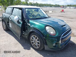 2015 MINI Hardtop S z VIN WMWXP7C50F2A38545, wystawiony jako IAAI lot #42253944 z przebiegiem 74 395 mil mil oraz . Historia ofert i sprzedaży dostępna na DreamBid. Obrazek 1.