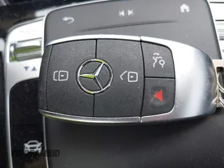 2020 Mercedes-Benz GLE 450 z VIN 4JGFB5KB8LA015890, wystawiony jako IAAI lot #41599282 z przebiegiem 50 714 mil mil oraz . Historia ofert i sprzedaży dostępna na DreamBid. Obrazek 11.
