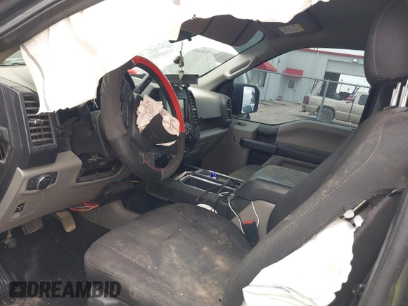 2020 Ford F-150 XL z VIN 1FTEW1CP9LKD38802, wystawiony jako IAAI lot #41879407 z przebiegiem 72 977 mil mil oraz . Historia ofert i sprzedaży dostępna na DreamBid. Obrazek 5.