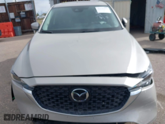 2025 Mazda CX-5 2.5 S Preferred Package with VIN JM3KFBCL1S0601601, listed as a IAAI auction lot 42135173 with 2,392 mi miles. Bid and sale history available at carsss.com. Image 13.