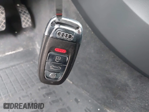 2013 Audi Q5 Premium Plus z VIN WA1LFAFP4DA071556, wystawiony jako IAAI lot #42081304 z przebiegiem 129 888 mil mil oraz . Historia ofert i sprzedaży dostępna na DreamBid. Obrazek 11.