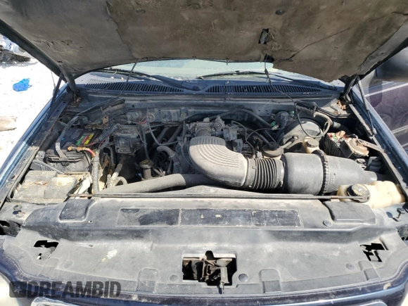 2001 Ford F-150 XLT with VIN 1FTRW08W41KF57904, listed as a Copart auction lot 47250035 with 185,985 mi miles and Clean title. Bid and sale history available at DreamBid. Image 11.