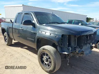 2012 Chevrolet Silverado 1500 LT with VIN 1GCRKSE7XCZ199321, listed as a IAAI auction lot 41512009 with 139,431 mi miles. Bid and sale history available at carsss.com. Image 1.