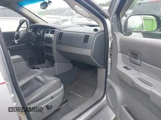 2006 Dodge Durango z VIN 1D4HD58266F123465, wystawiony jako IAAI lot #39442367 z przebiegiem 170 384 mil mil oraz . Historia ofert i sprzedaży dostępna na DreamBid. Obrazek 5.