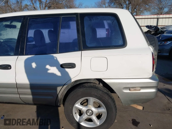 2000 Toyota RAV4 с VIN JT3GP10V1Y0044892, выставлен на аукционе IAAI как лот 41148809 с пробегом 220 848 миль миль и . История ставок и продаж доступна на DreamBid. Изображение 18.