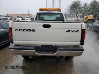 2002 Dodge 2500 z VIN 3B7KF26Z02M258382, wystawiony jako Copart lot #84318904 z przebiegiem 99 408 mil mil oraz Czysty tytuł • Clean title. Historia ofert i sprzedaży dostępna na DreamBid. Obrazek 6.