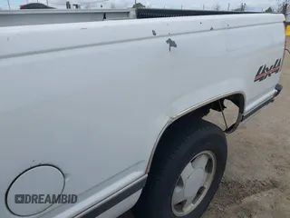 1997 Chevrolet Silverado 1500 with VIN 2GCEK19R7V1238673, listed as a IAAI auction lot 41719187 with 262,800 mi miles and . Bid and sale history available at DreamBid. Image 6.