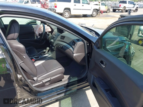 2017 Acura ILX z VIN 19UDE2F38HA009388, wystawiony jako IAAI lot #42133763 z przebiegiem 66 561 mil mil oraz . Historia ofert i sprzedaży dostępna na DreamBid. Obrazek 5.