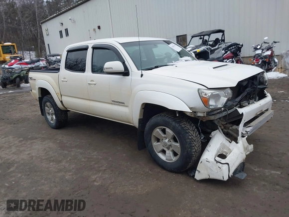 2014 Toyota Tacoma with VIN 3TMLU4EN5EM157590, listed as a IAAI auction lot 41687141 with 111,836 mi miles. Bid and sale history available at carsss.com. Image 1.