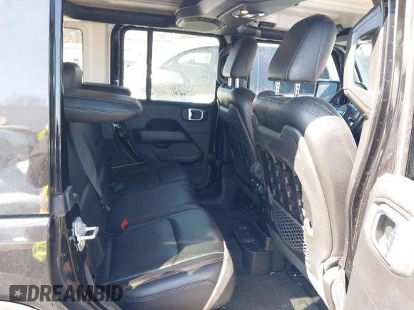 2019 Jeep Wrangler Unlimited Rubicon with VIN 1C4HJXFN1KW679028, listed as a IAAI auction lot 41654887 with 32,247 mi miles and . Bid and sale history available at DreamBid. Image 8.