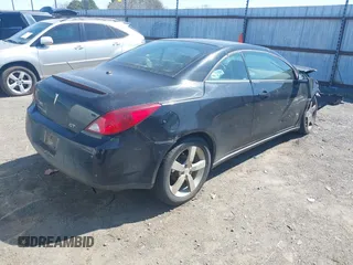 2007 Pontiac G6 GT with VIN 1G2ZH361674190279, listed as a IAAI auction lot 41789837 with 180,988 mi miles. Bid and sale history available at carsss.com. Image 4.