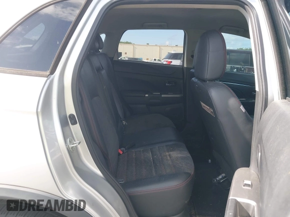 2018 Mitsubishi Outlander SE with VIN JA4AP3AW7JU002904, listed as a IAAI auction lot 42308738 with 65,259 mi miles and . Bid and sale history available at DreamBid. Image 8.