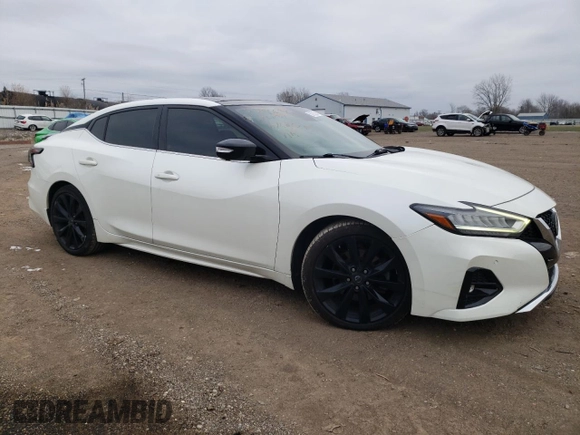 2019 Nissan Maxima SR with VIN 1N4AA6AV4KC376867, listed as a Copart auction lot 82721294 with 96,695 mi miles and Clean Title. Bid and sale history available at DreamBid. Image 4.